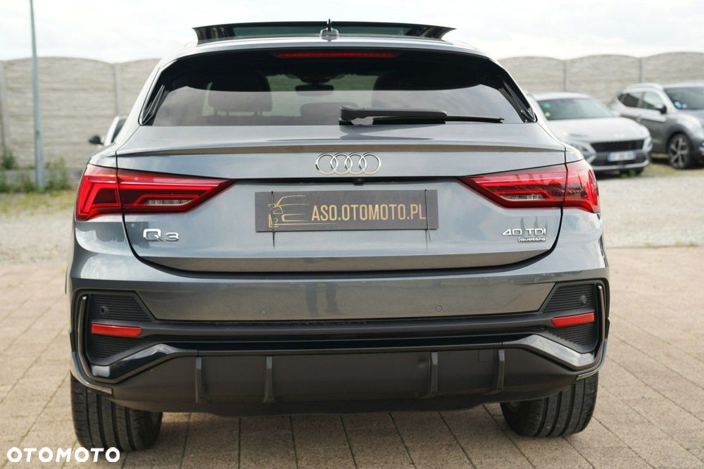 Audi Q3 Sportback - 12