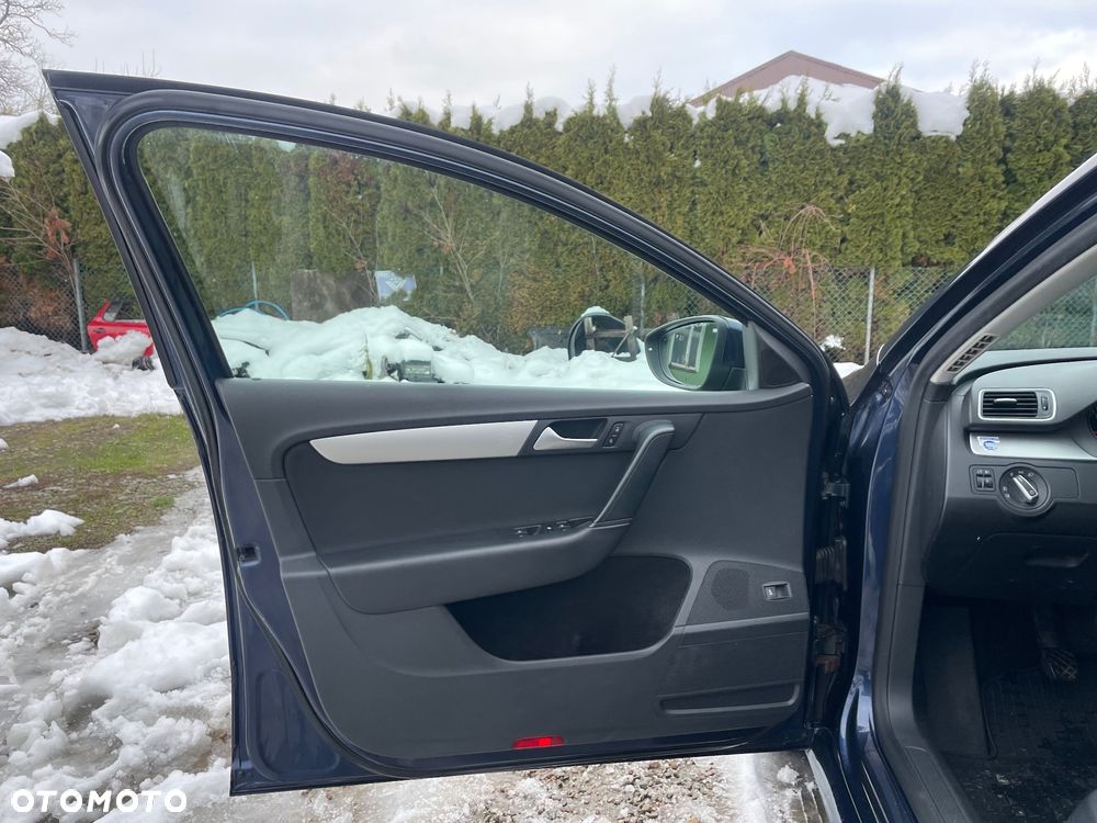 Volkswagen Passat 1.6 TDI Comfortline - 7