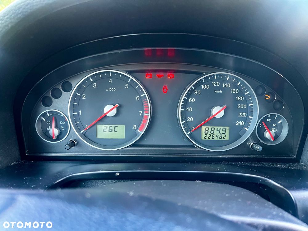Ford Mondeo 1.8 X - 4