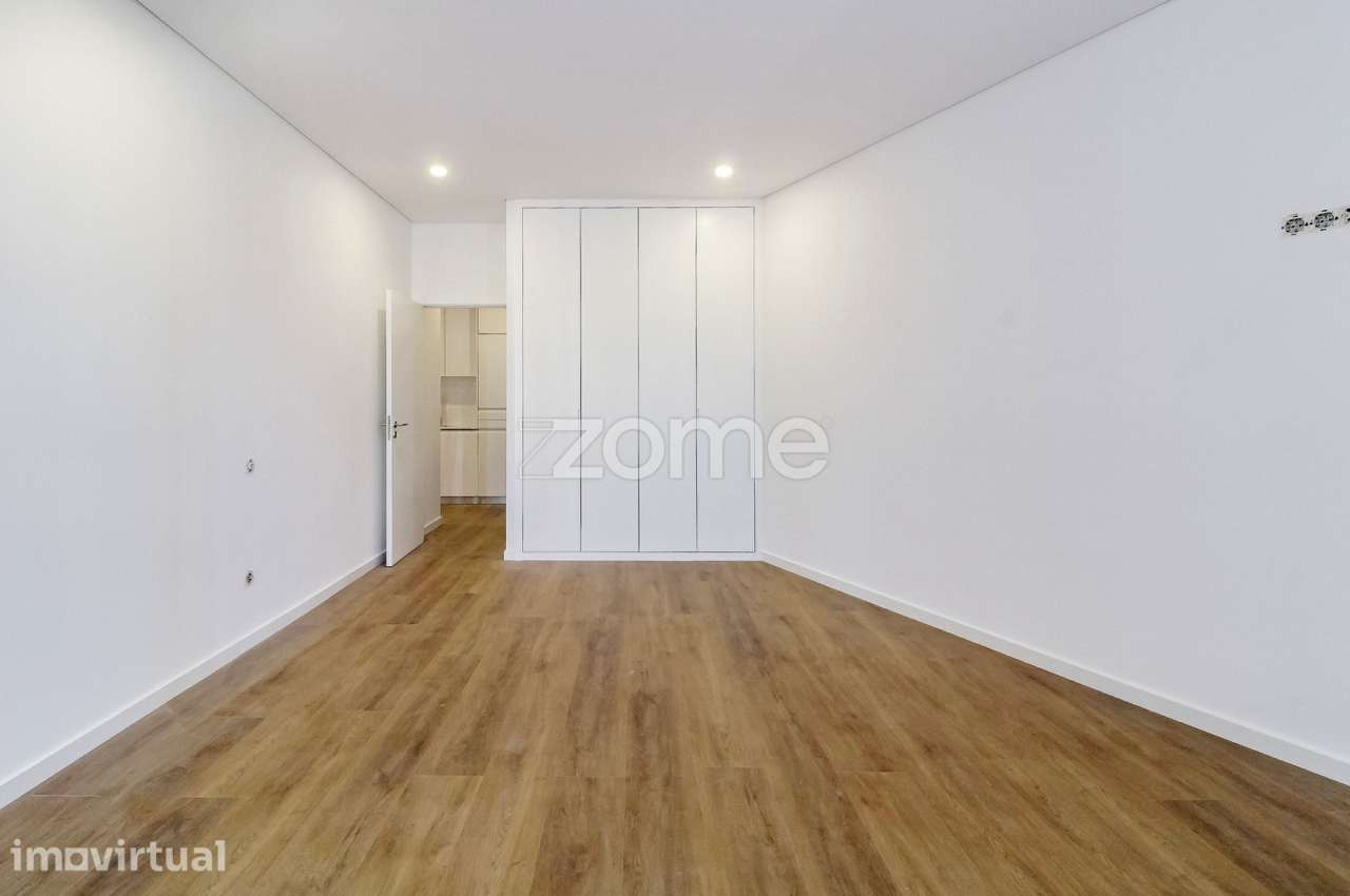 Apartamento T3 totalmente remodelado - Grande imagem: 5/27