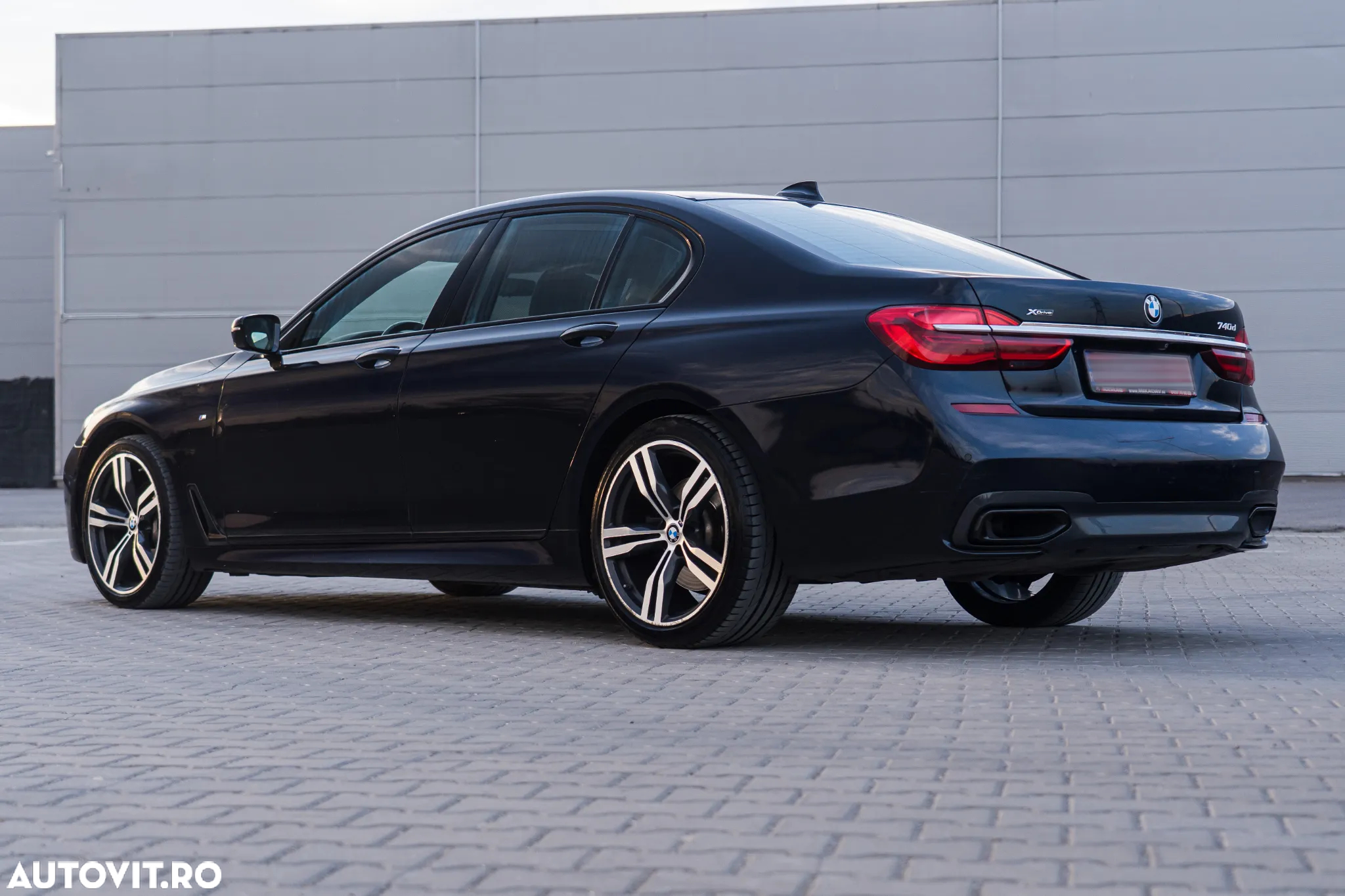 BMW Seria 7 740d xDrive - 15