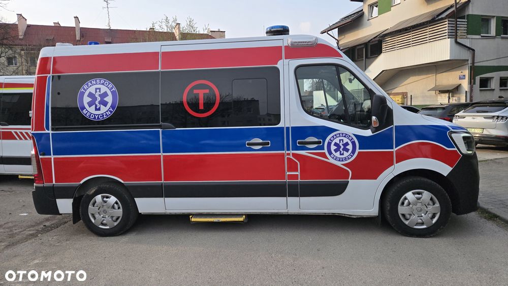 Renault Master Ambulans karetka - 3