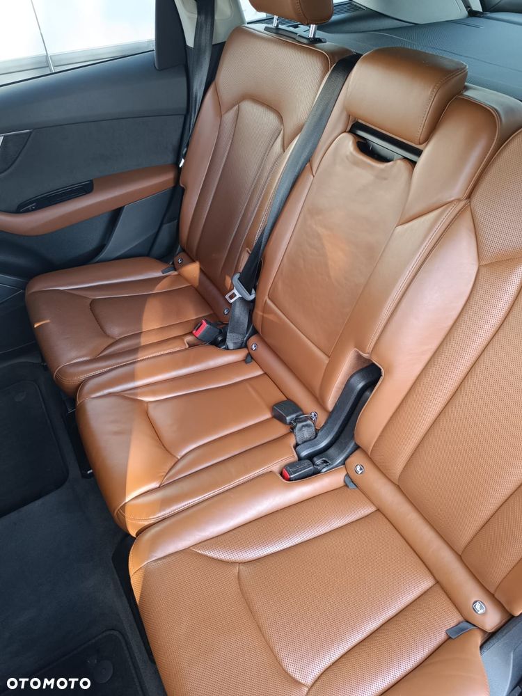 Audi Q7 - 7