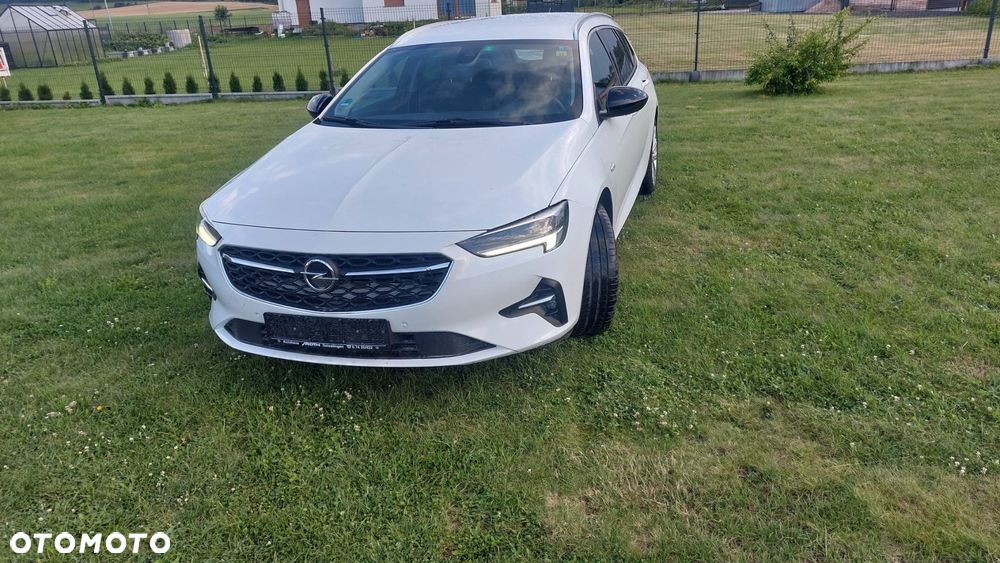 Opel Insignia - 1