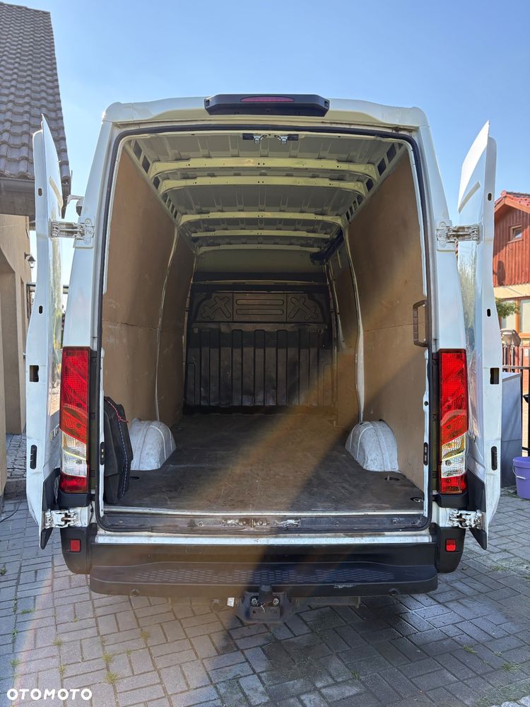 Iveco Daily 35S20 - 24