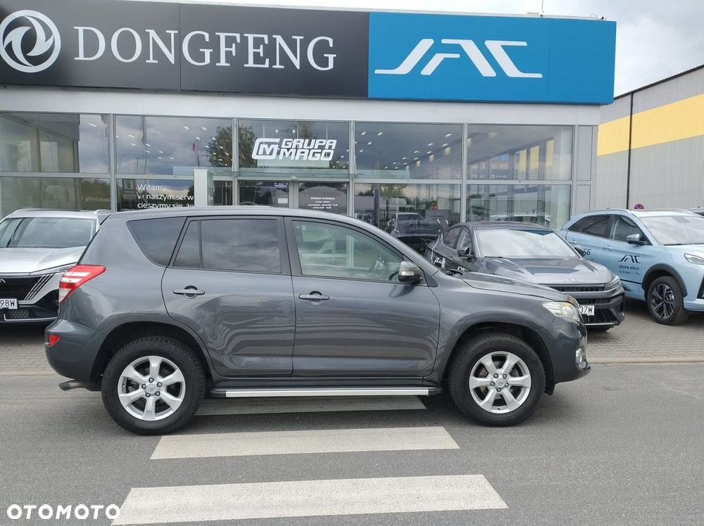 Toyota RAV4 - 2
