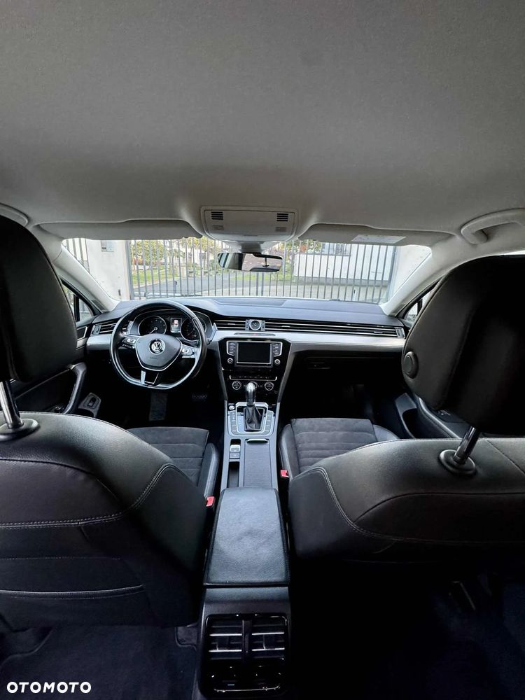 Volkswagen Passat - 8