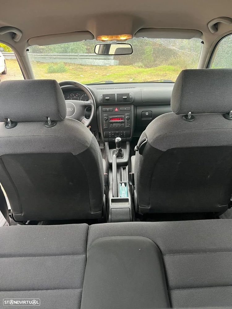 Audi A3 1.9 TDI Attraction - 2