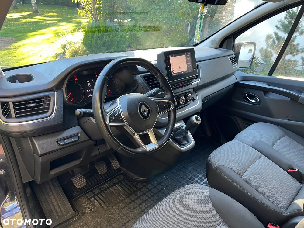 Renault Trafic - 11