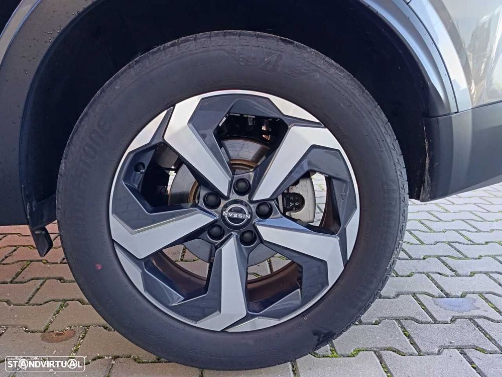 Nissan Qashqai 1.3 DIG-T N-Connecta Xtronic — fotografia 11