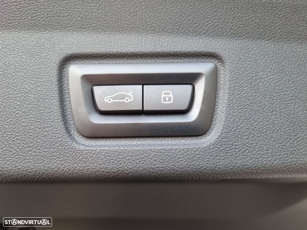 BMW i4 eDrive40 - 35