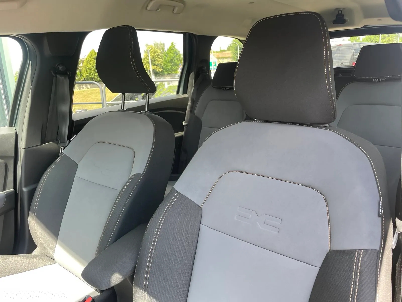 Dacia Jogger 1.6 Full Hybrid 140 Extreme MMT 7os - 11