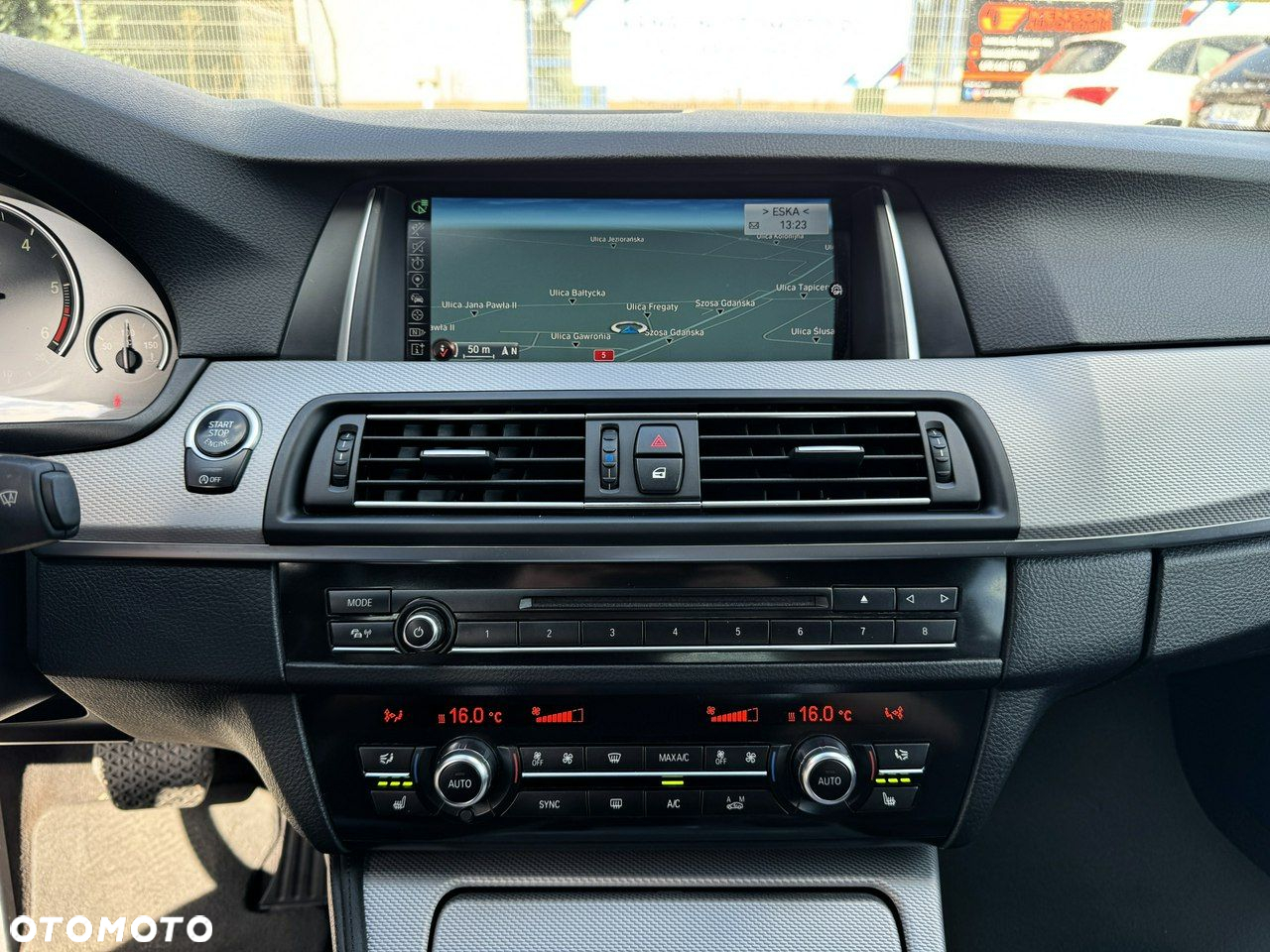 BMW Seria 5 525d xDrive - 20