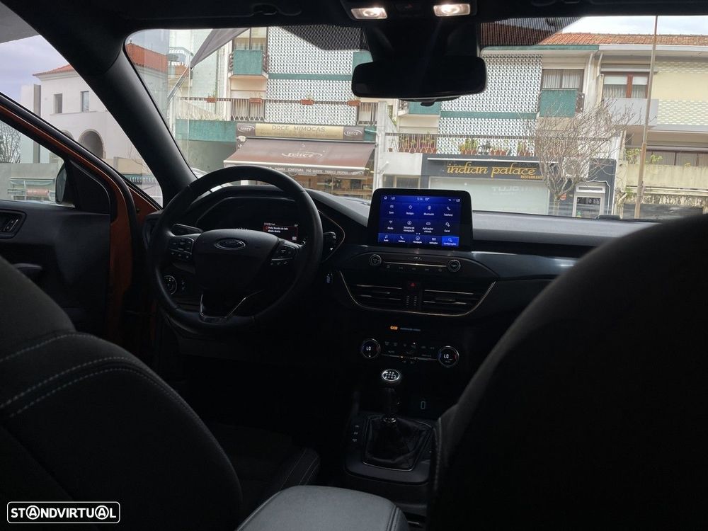 Ford Focus 1.0 EcoBoost Active - 39