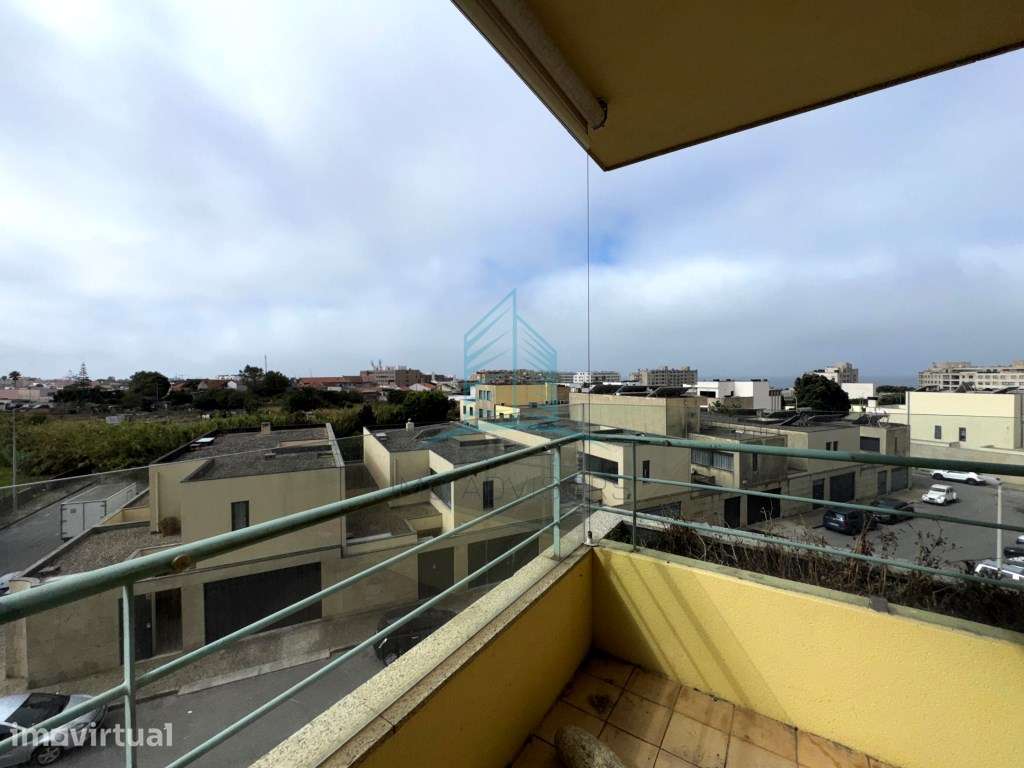 Apartamento T3 mobilado em Leça da Palmeira, a poucos metros da praia - Grande imagem: 2/32