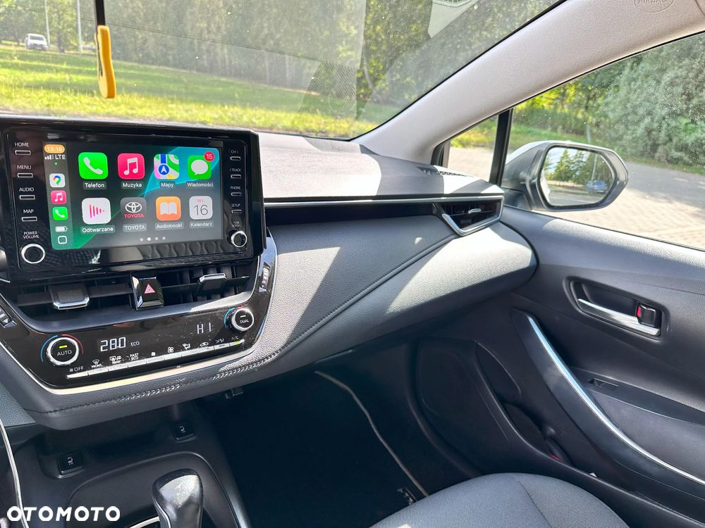 Toyota Corolla - 12