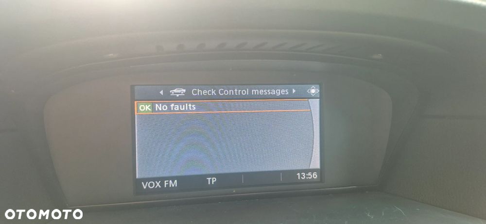 BMW Seria 5 530d xDrive - 24
