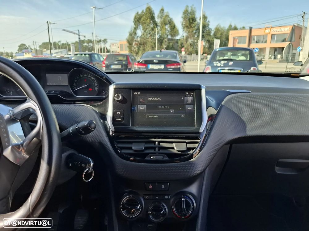 Peugeot 2008 - 7