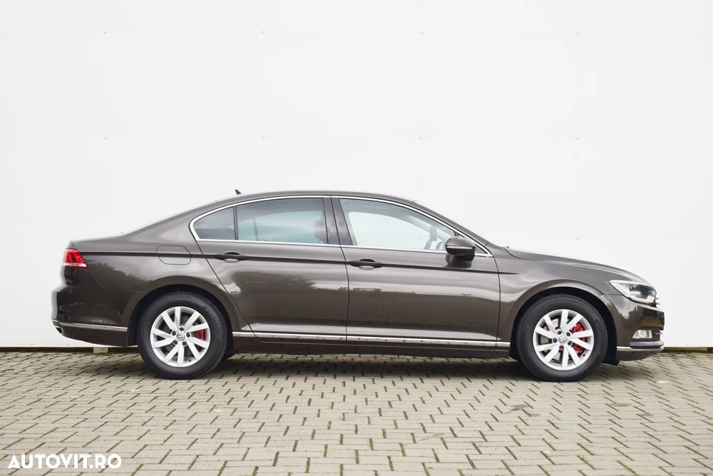 Volkswagen Passat 2.0 TDI SCR DSG Comfortline - 13