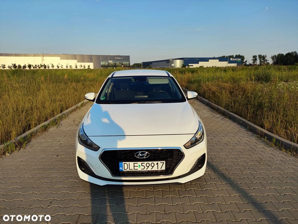 Hyundai i30 1.6 D Classic + DCT - 3