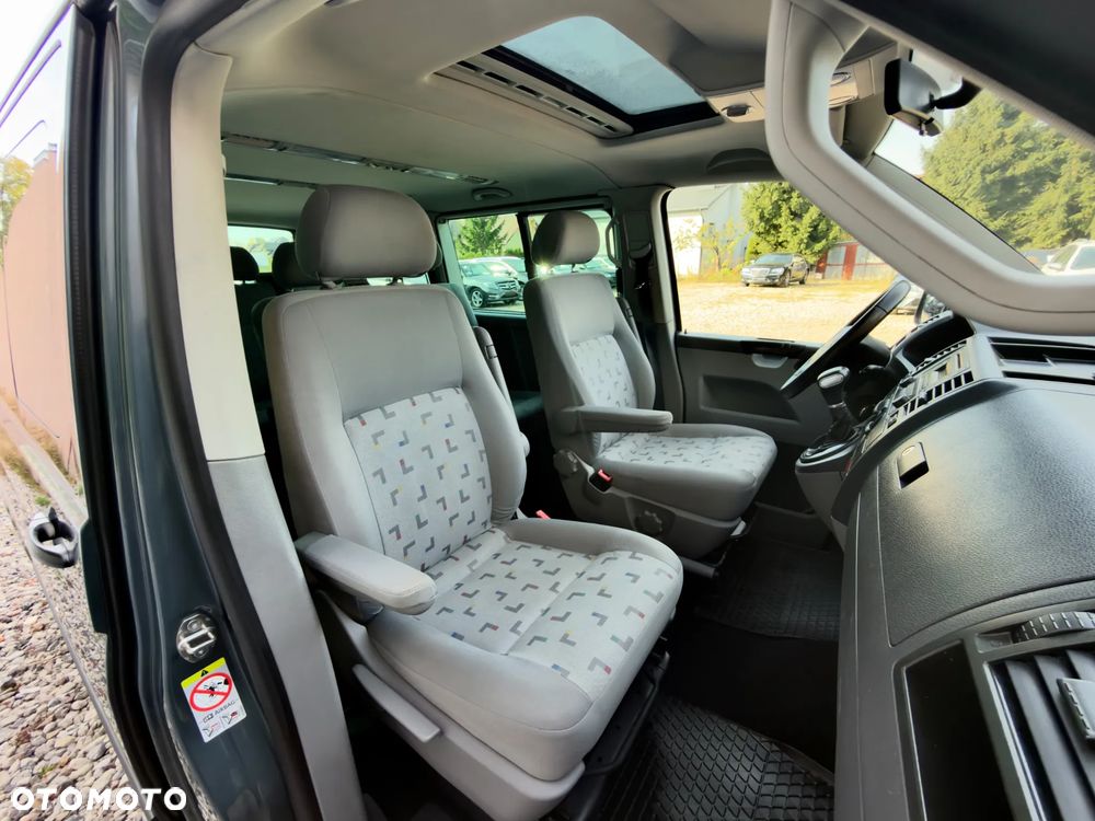 Volkswagen Caravelle - 29