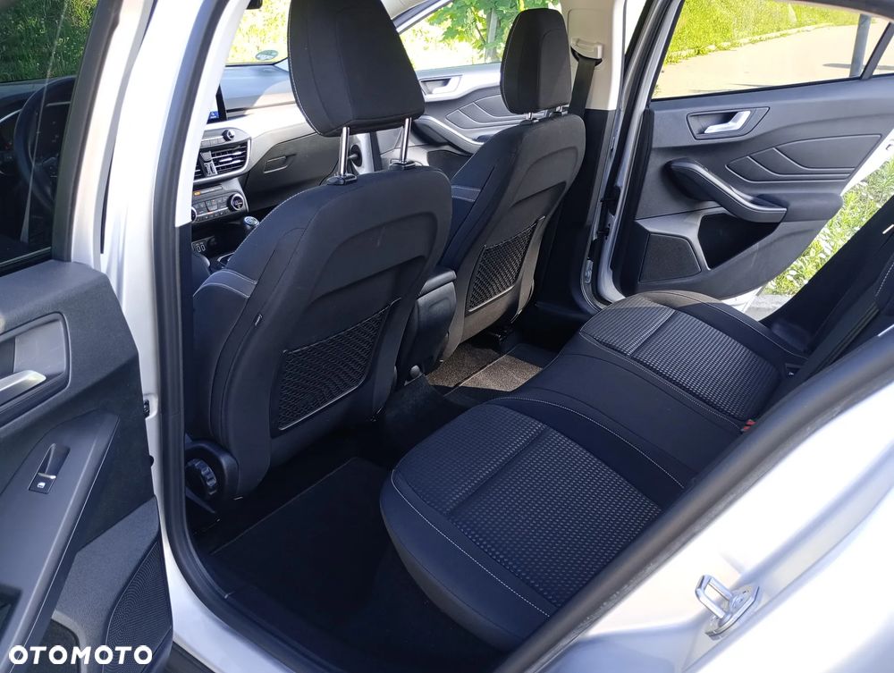 Ford Focus 1.5 EcoBlue Start-Stopp-System TITANIUM STYLE - 13