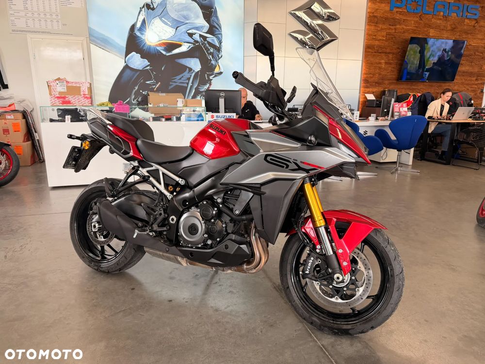 Suzuki GSX - 1