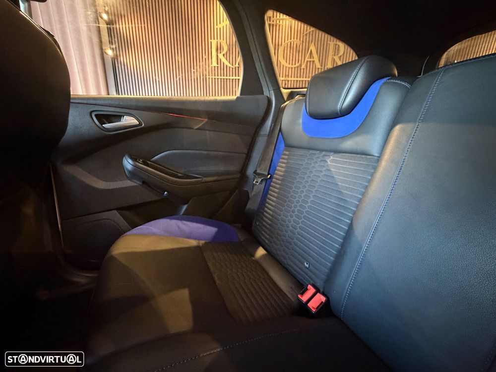 Ford Focus SW 2.0 TDCi ST-2 - 28