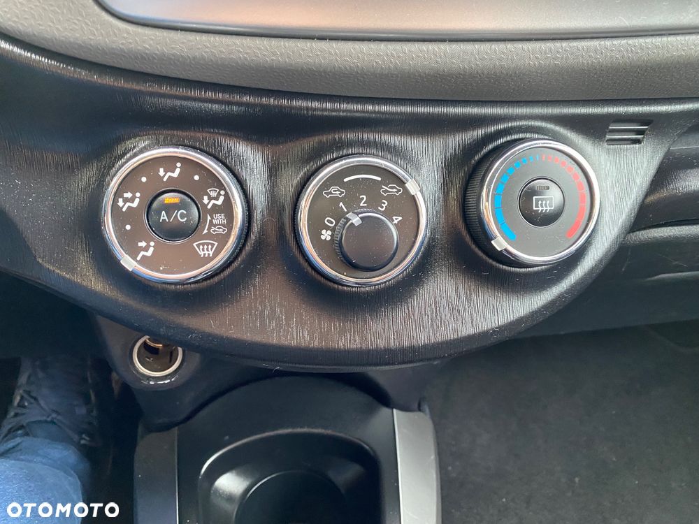 Toyota Yaris 1.33 Premium - 20