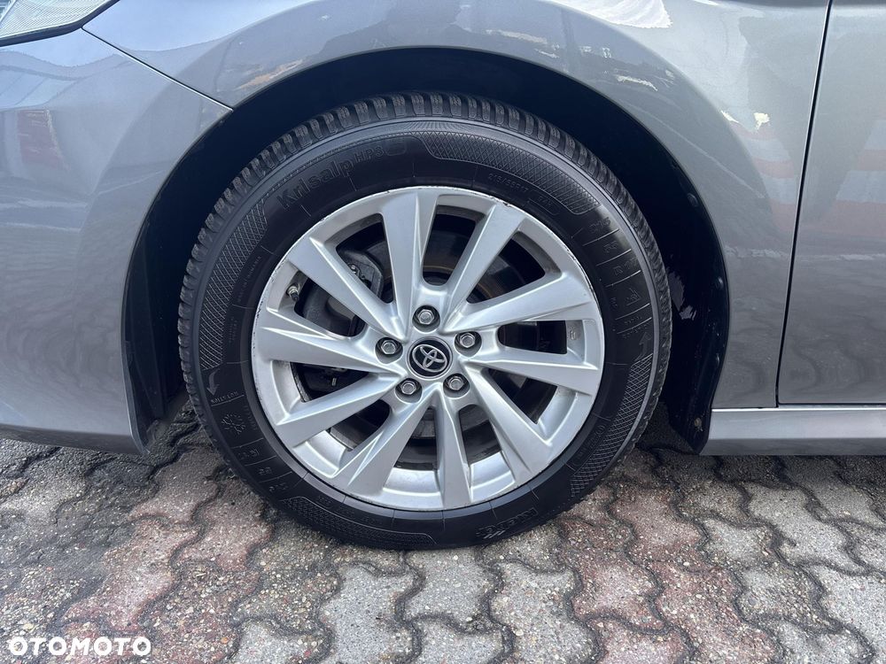 Toyota Camry 2.5 Hybrid Comfort CVT - 20
