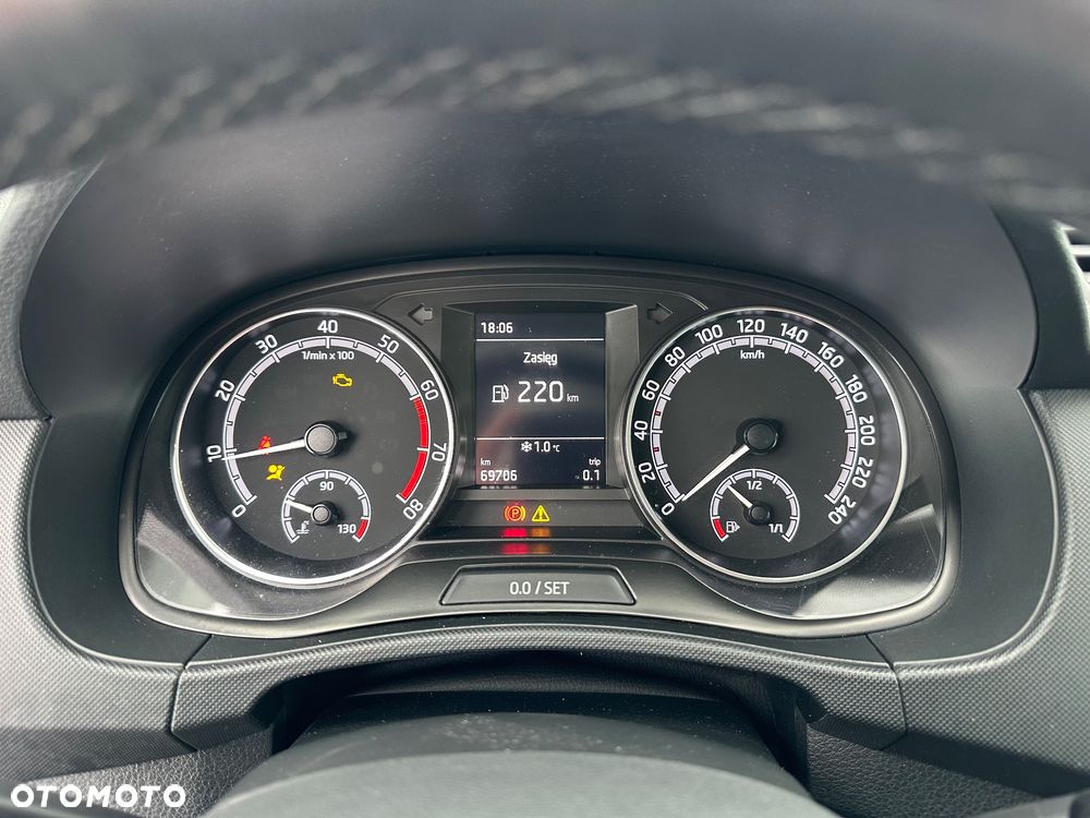 Skoda Fabia 1.0 Style Color - 28