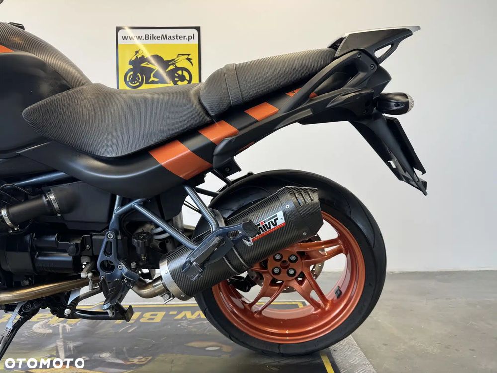 BMW R - 26