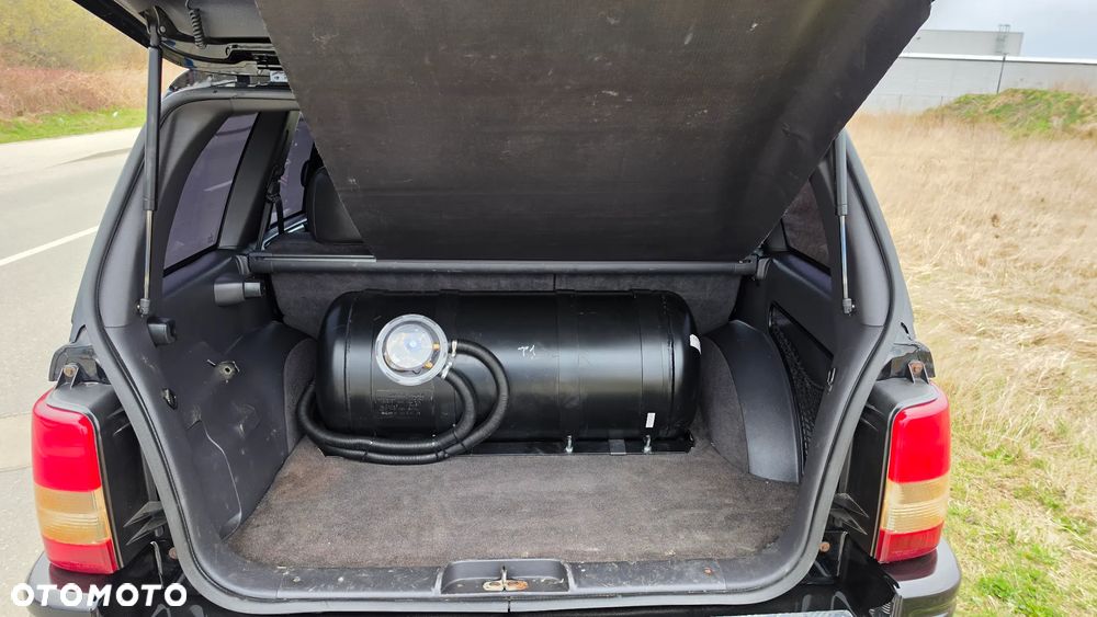 Jeep Grand Cherokee - 10