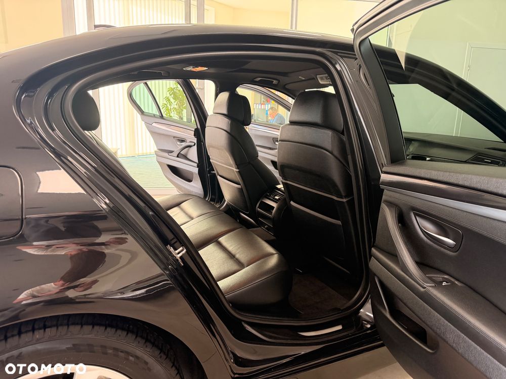 BMW Seria 5 - 24
