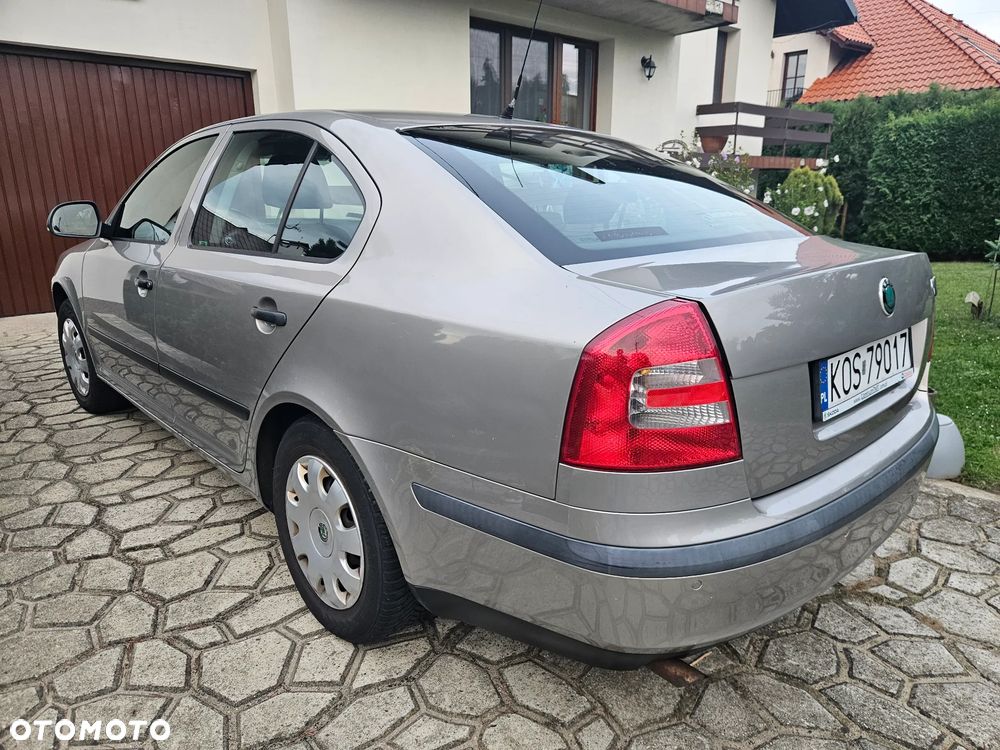Skoda Octavia 1.6 Classic - 6