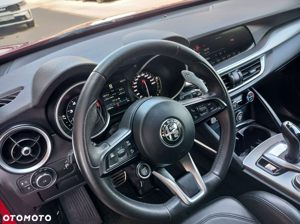 Alfa Romeo Stelvio - 21