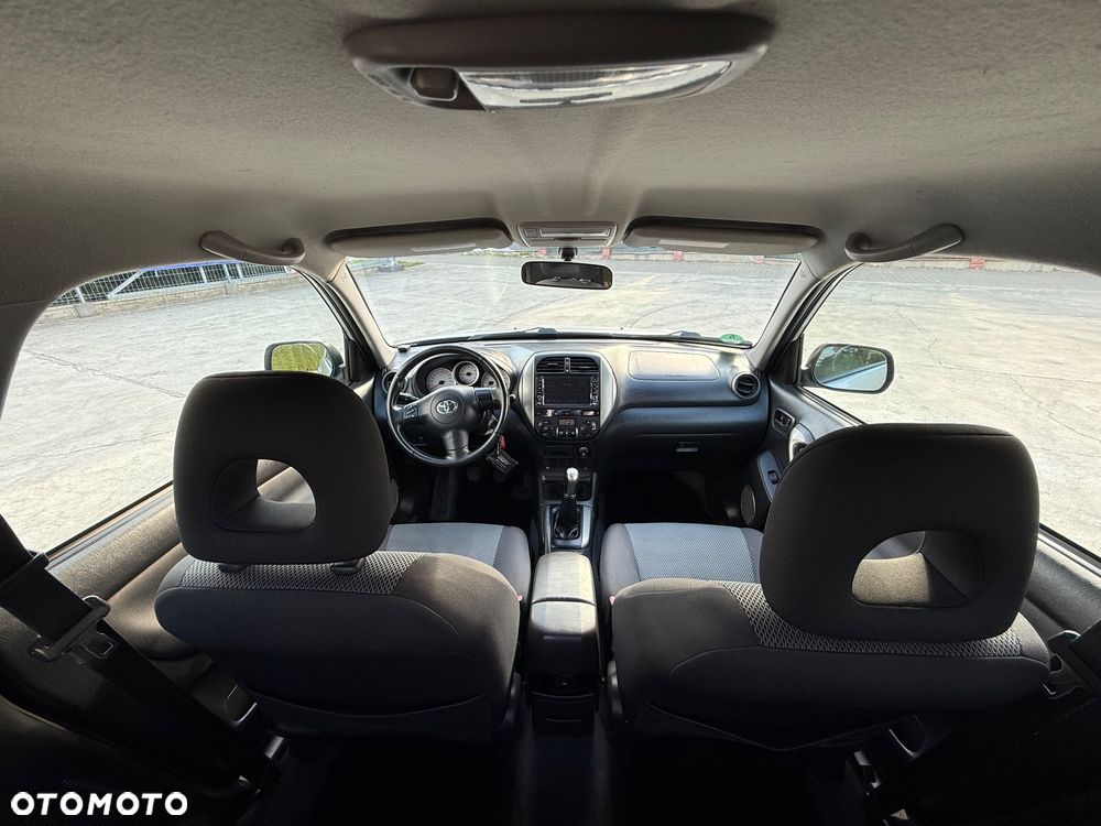 Toyota RAV4 2.0 VVT-i Sol - 17