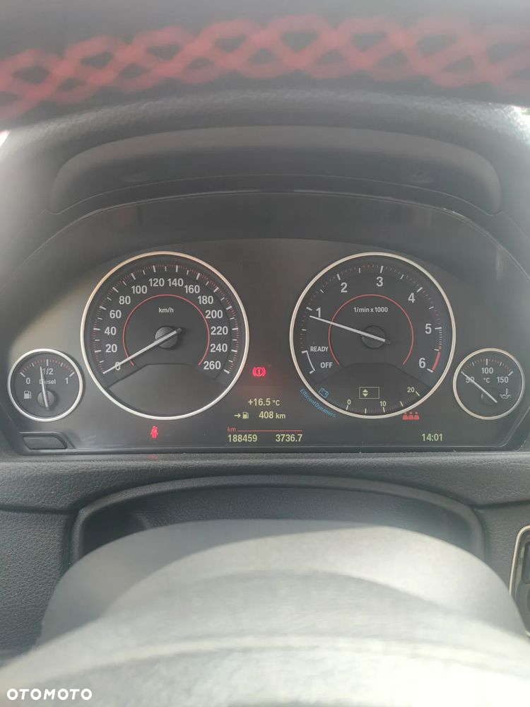 BMW Seria 3 320d Sport Line - 9
