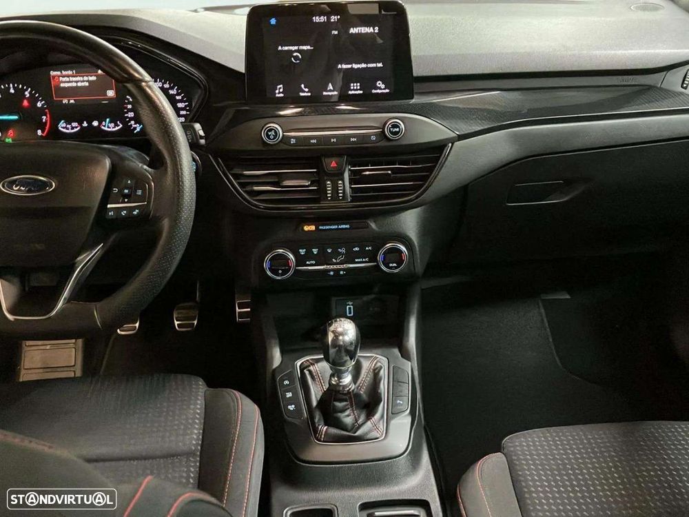 Ford Focus 1.0 EcoBoost ST-Line - 11