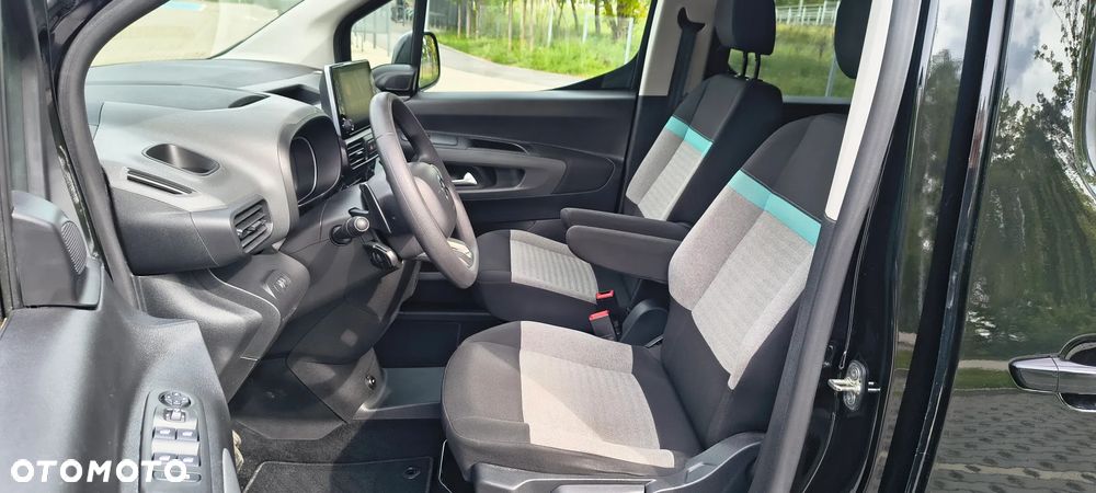 Citroën Berlingo XL 7-Sitzer PureTech 130 EAT8 FEEL - 10
