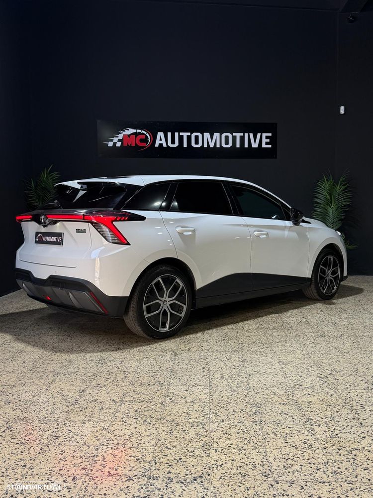MG MG4 64 kWh Luxury - 5