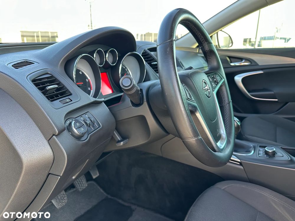 Opel Insignia 2.0 CDTI - 16