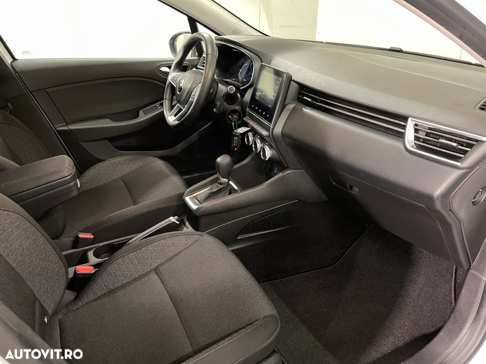 Renault Clio E-TECH 140 BUSINESS EDITION - 10