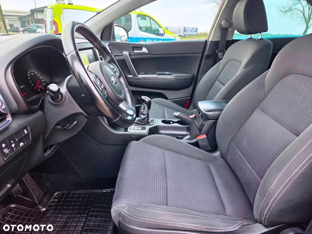 Kia Sportage 1.6 GDI 2WD Vision - 24