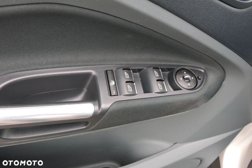 Ford C-MAX 1.6 Ti-VCT Titanium - 28