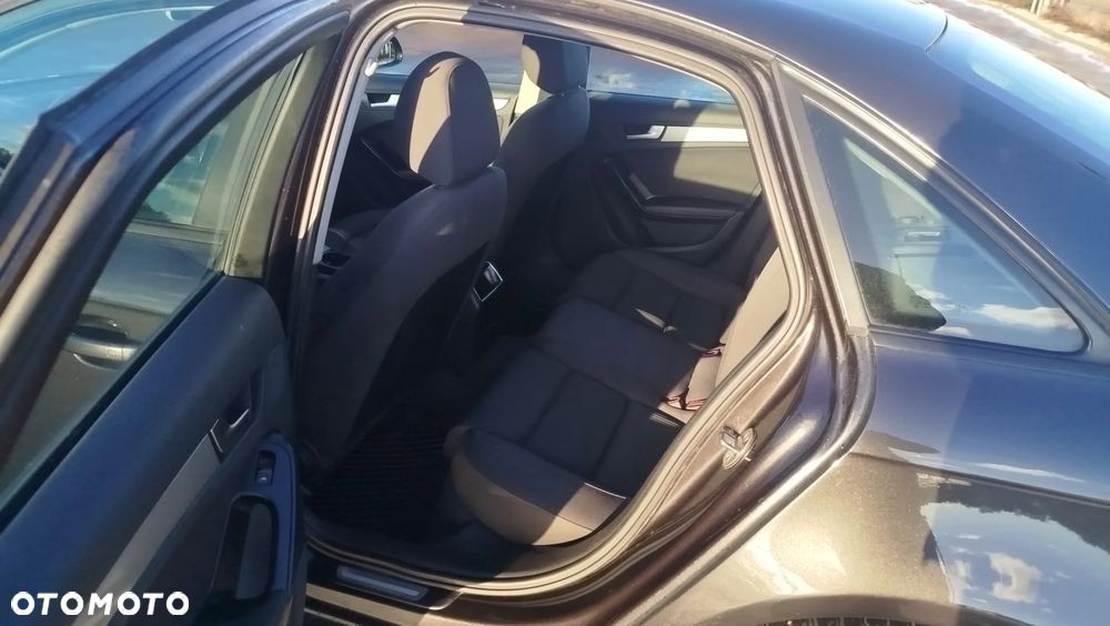 Audi A4 Limousine 2.0 TDI - 11