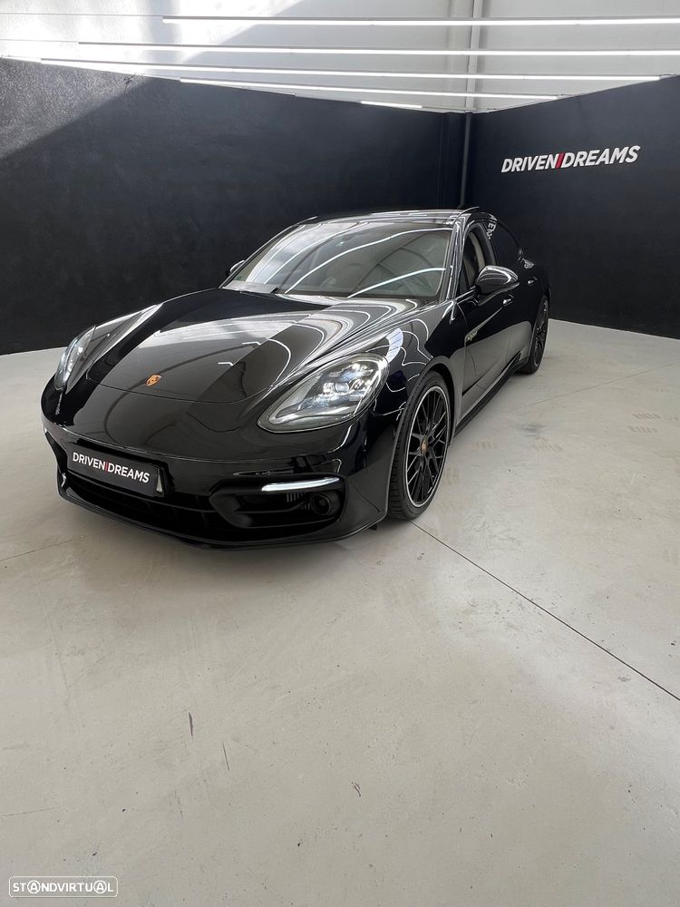 Porsche Panamera 4 E-Hybrid Platinum Edition - 37