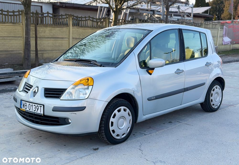 Renault Modus - 1