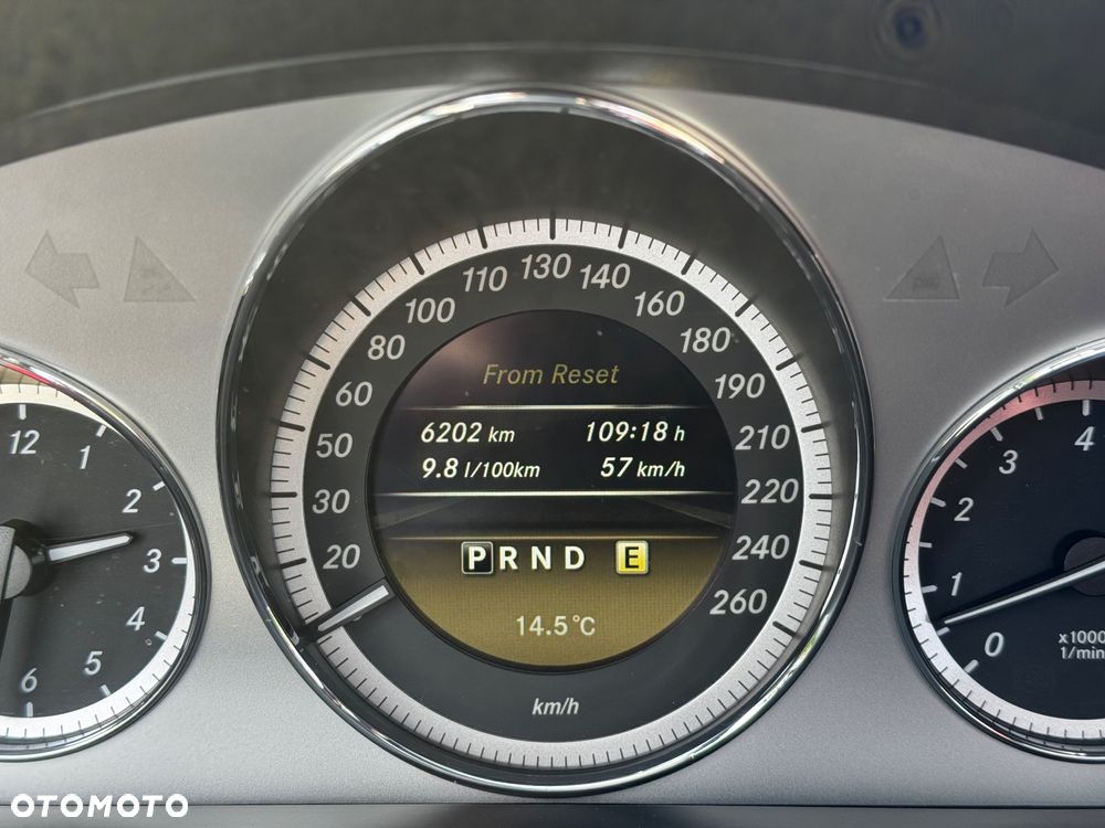 Mercedes-Benz Klasa E 350 BlueEffICIENCY - 19