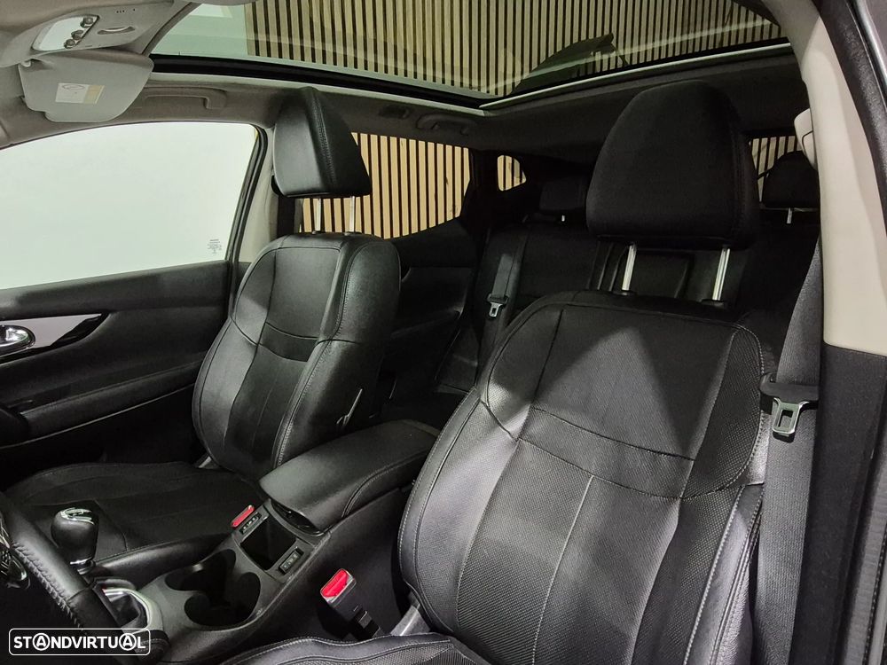Nissan Qashqai 1.6 dCi Tekna Premium 17 Pele S P.Preta - 29
